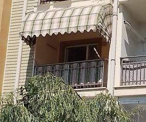 Balkon Körüklü Tentesi