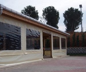 Küçükyalı Şeffaf Balkon Kapama